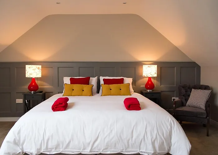 John R's Отель типа 